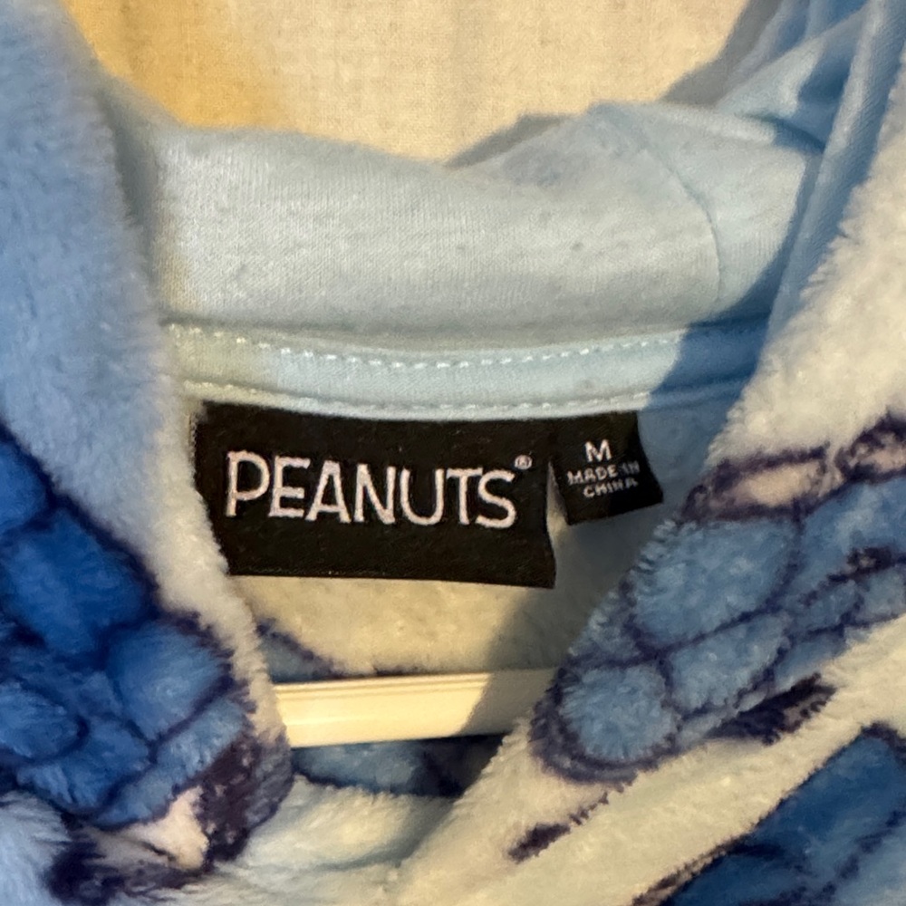 Cozy Puffer coat Snoopy hoodie Peanuts Juniors size medium - Picture 3 of 3